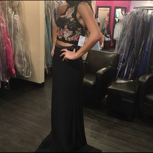 Sherri Hill Prom Dress